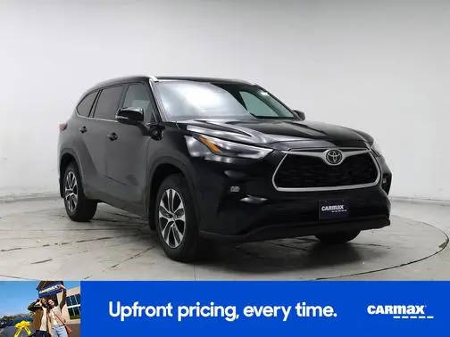 2022 Toyota Highlander XLE AWD photo