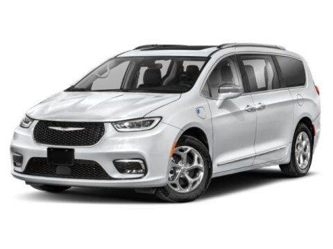 2022 Chrysler Pacifica Minivan Hybrid Touring L FWD photo