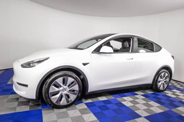 2023 Tesla Model Y Long Range AWD photo