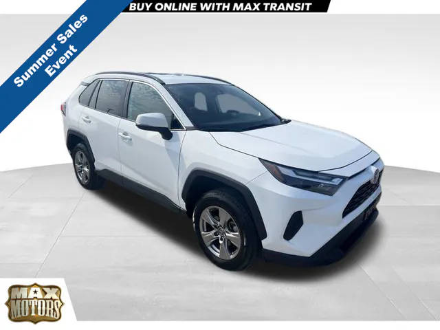 2022 Toyota RAV4 XLE AWD photo