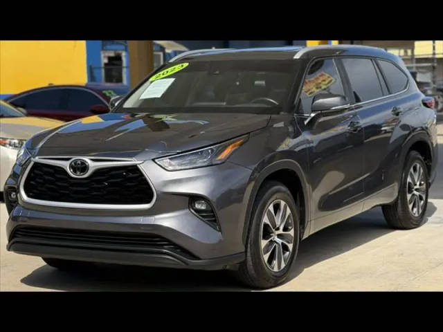 2023 Toyota Highlander XLE FWD photo