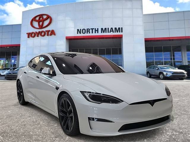 2023 Tesla Model S Plaid AWD photo