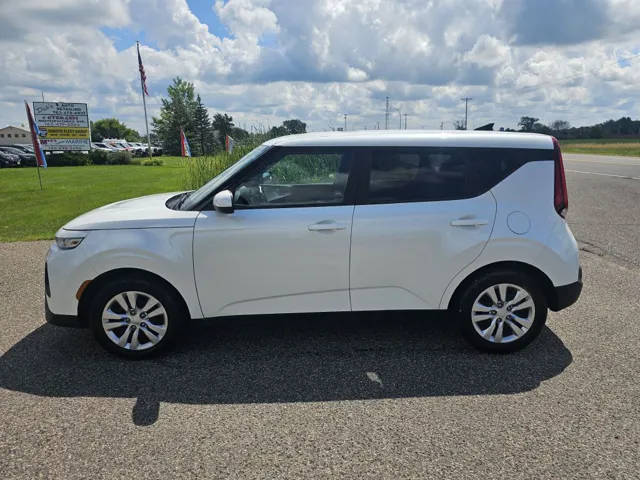 2021 Kia Soul LX FWD photo