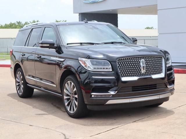 2021 Lincoln Navigator Reserve RWD photo