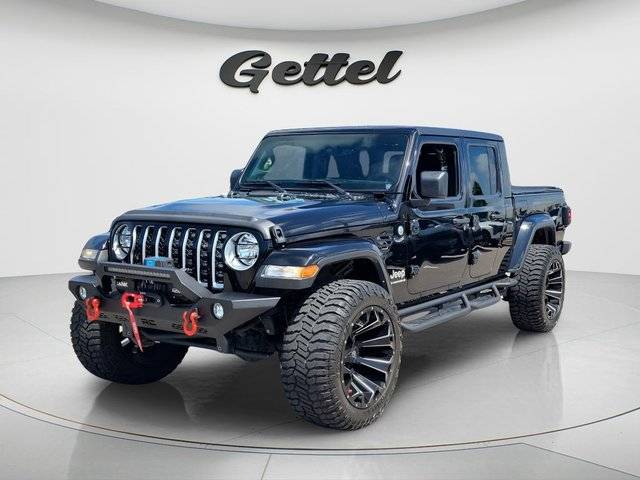 2023 Jeep Gladiator Overland 4WD photo