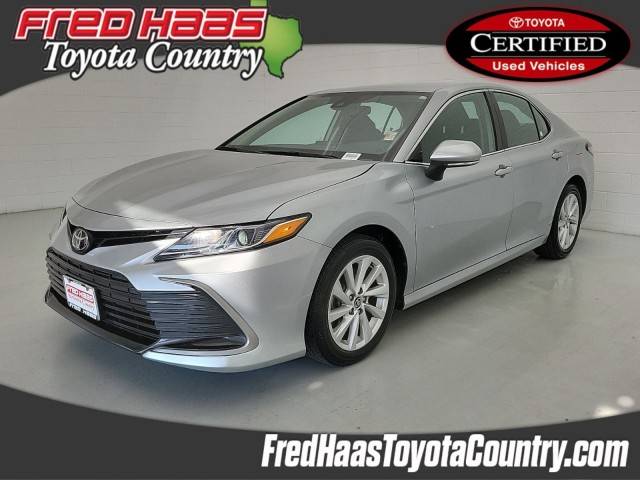 2023 Toyota Camry LE FWD photo