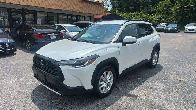 2022 Toyota Corolla Cross LE FWD photo