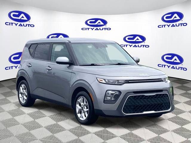 2022 Kia Soul LX FWD photo