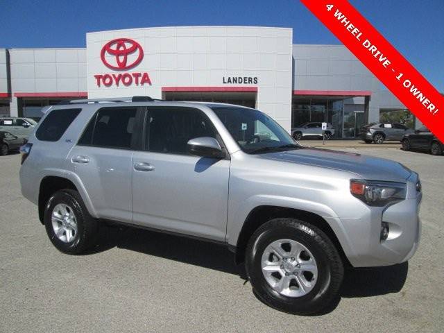 2023 Toyota 4Runner SR5 4WD photo