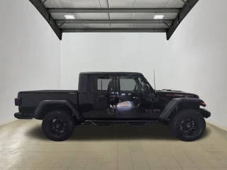 2020 Jeep Gladiator Rubicon 4WD photo