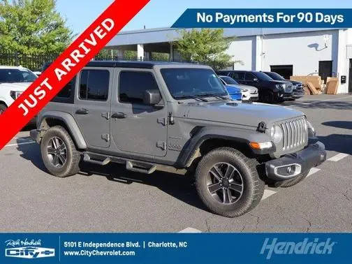 2023 Jeep Wrangler Unlimited Sahara 4WD photo