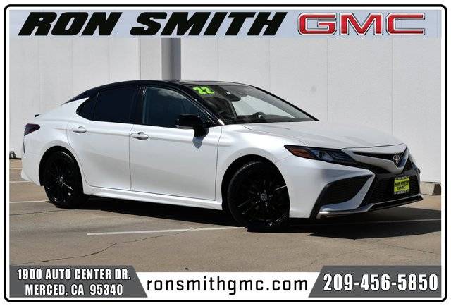 2022 Toyota Camry XSE FWD photo