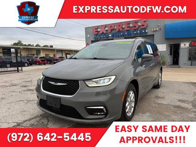 2022 Chrysler Pacifica Minivan Touring L FWD photo