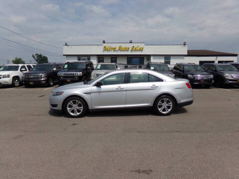 2016 Ford Taurus SE FWD photo