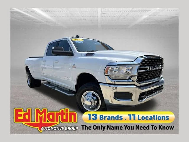 2022 Ram 3500 Big Horn 4WD photo