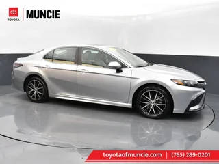 2023 Toyota Camry Hybrid SE FWD photo