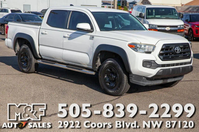 2017 Toyota Tacoma SR5 4WD photo