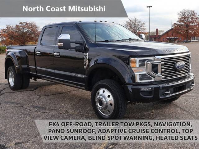 2022 Ford F-450 Super Duty Platinum 4WD photo