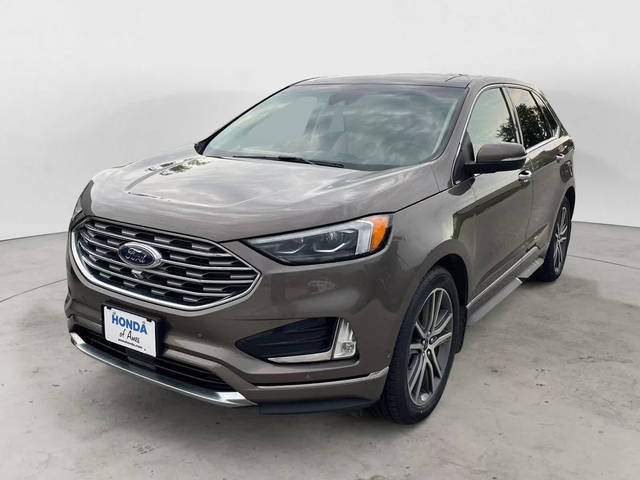 2019 Ford Edge Titanium AWD photo