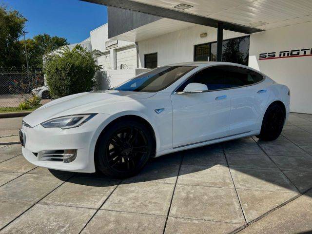 2016 Tesla Model S 70 RWD photo
