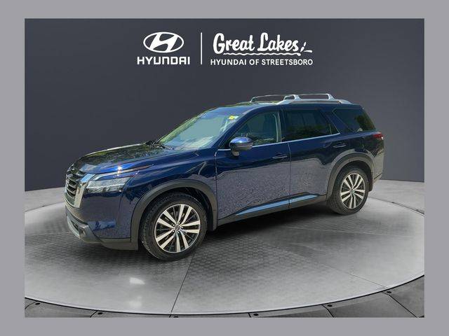 2022 Nissan Pathfinder Platinum 4WD photo