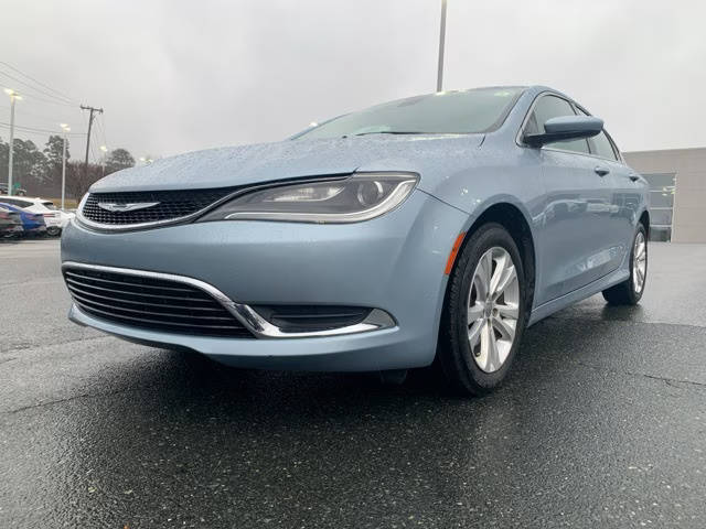 2015 Chrysler 200 Limited FWD photo