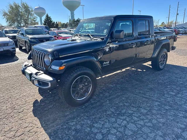 2023 Jeep Gladiator Overland 4WD photo