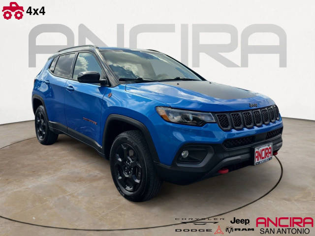 2023 Jeep Compass Trailhawk 4WD photo