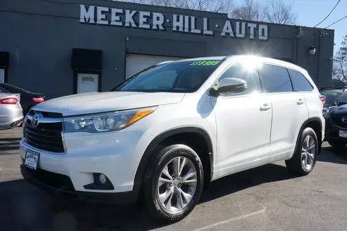 2015 Toyota Highlander XLE AWD photo