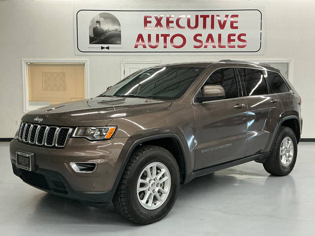 2020 Jeep Grand Cherokee Laredo E 4WD photo