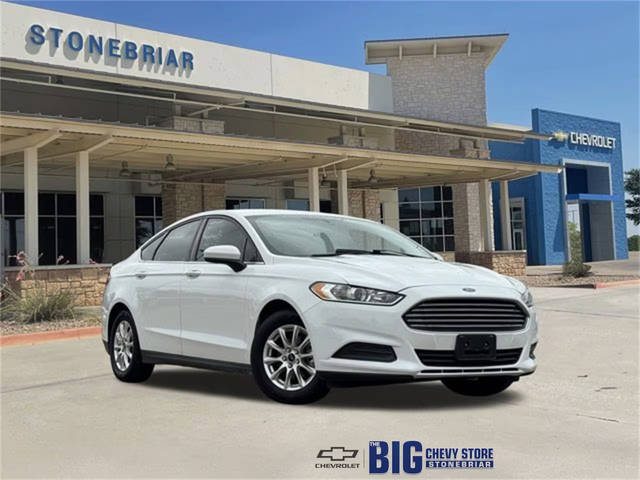 2015 Ford Fusion S FWD photo