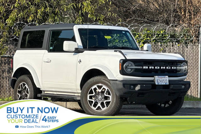 2021 Ford Bronco 2 Door Outer Banks 4WD photo