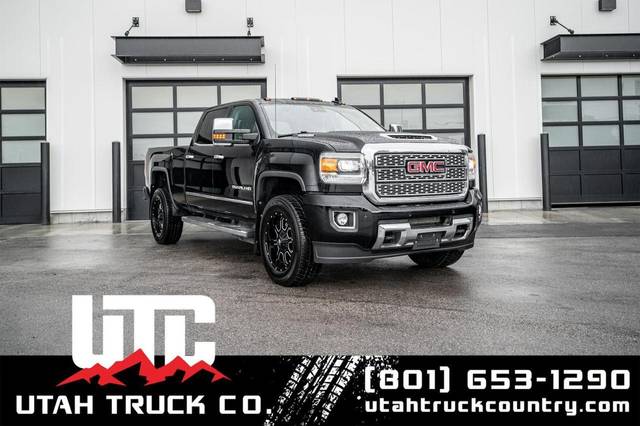 2019 GMC Sierra 2500HD Denali 4WD photo