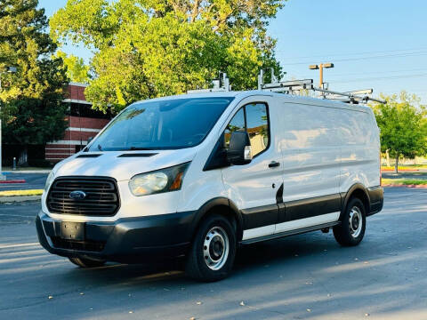 2015 Ford Transit Van  RWD photo