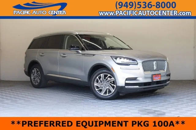 2023 Lincoln Aviator Standard AWD photo