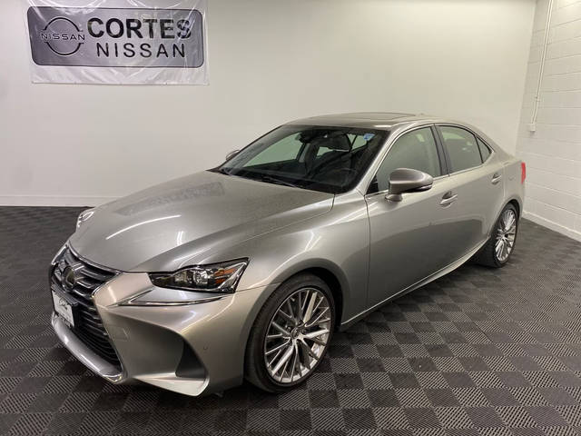 2018 Lexus IS IS 300 AWD photo