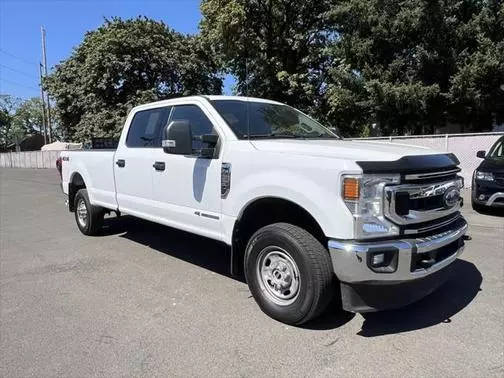 2022 Ford F-350 Super Duty XLT 4WD photo