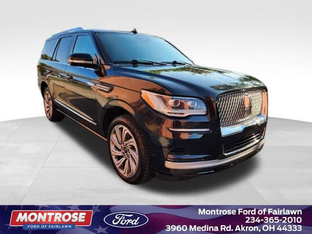 2022 Lincoln Navigator Reserve 4WD photo