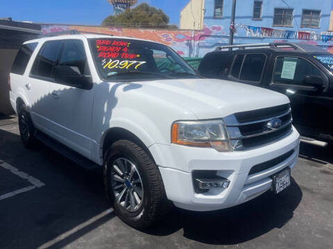 2015 Ford Expedition XLT RWD photo