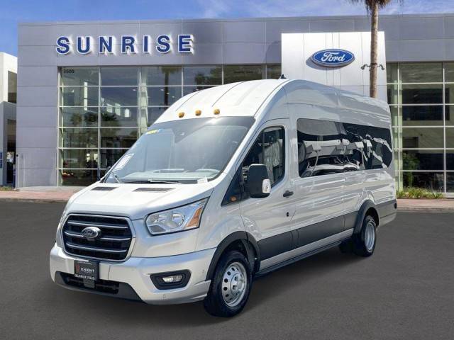 2020 Ford Transit Passenger Wagon XLT RWD photo