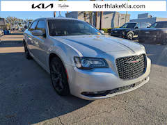2023 Chrysler 300 300S RWD photo