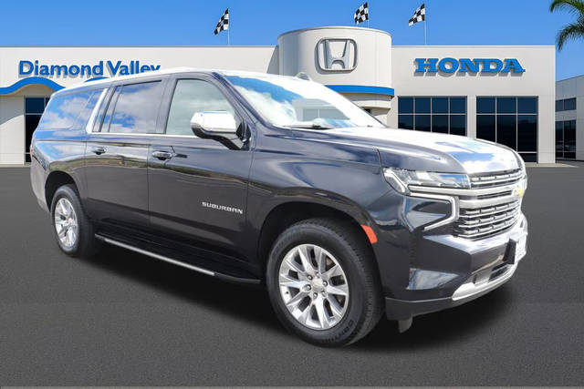 2023 Chevrolet Suburban Premier 4WD photo