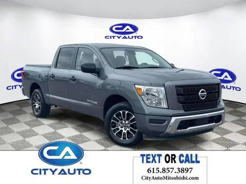 2023 Nissan Titan SV RWD photo