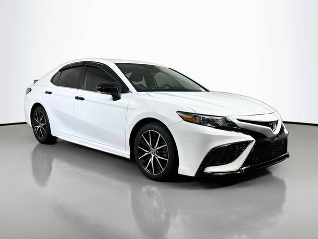 2022 Toyota Camry SE FWD photo
