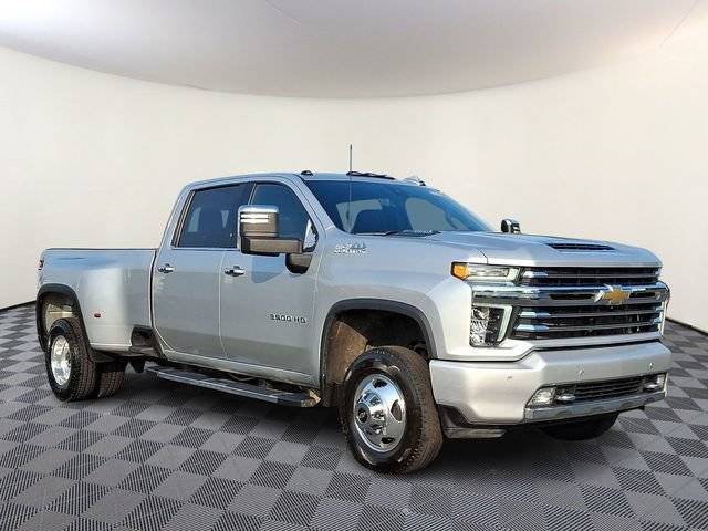 2022 Chevrolet Silverado 3500HD High Country 4WD photo