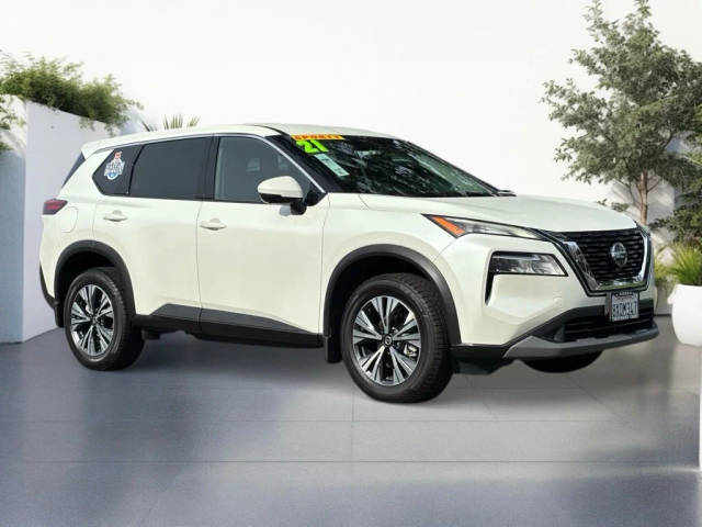 2021 Nissan Rogue SV FWD photo