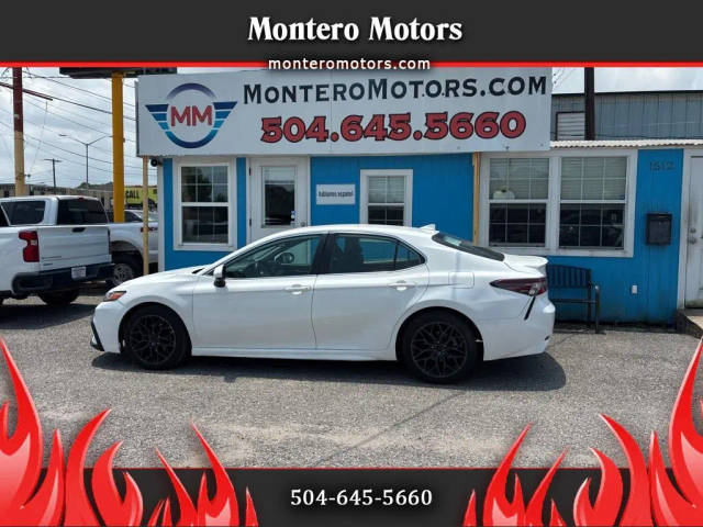 2021 Toyota Camry FWD photo