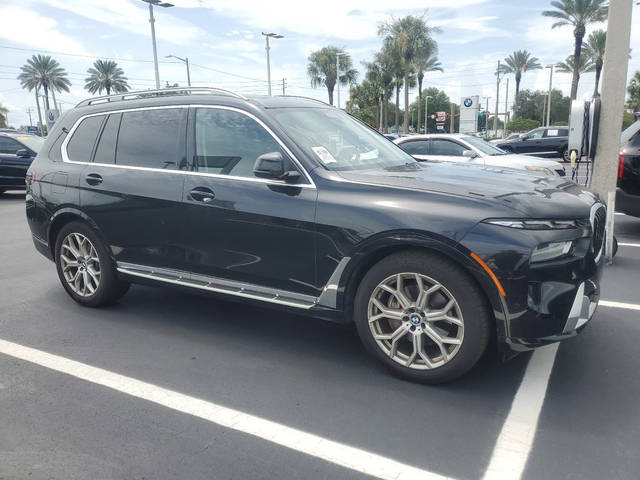 2023 BMW X7 xDrive40i AWD photo