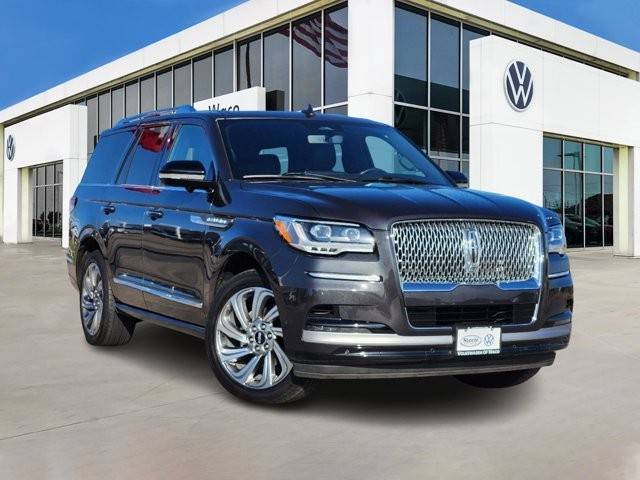 2023 Lincoln Navigator Reserve 4WD photo