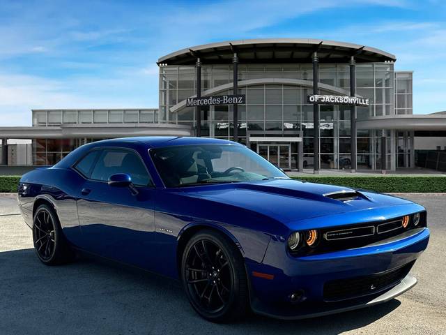 2022 Dodge Challenger R/T RWD photo